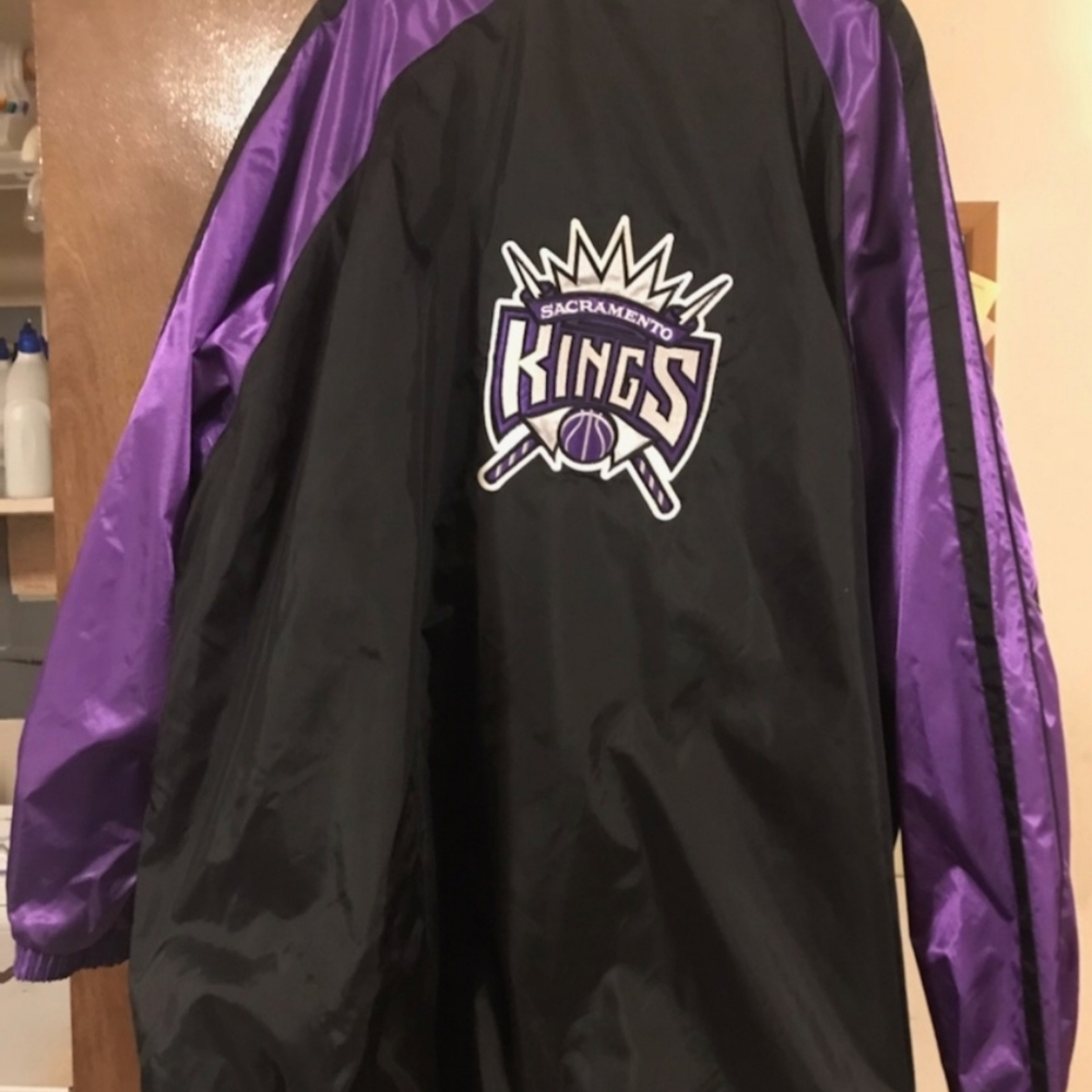 NBA Sacramento Kings Mens Lightweight Jacket